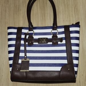 Bulldog Cases Concealed Carry Tote Style Purse in navy stripe